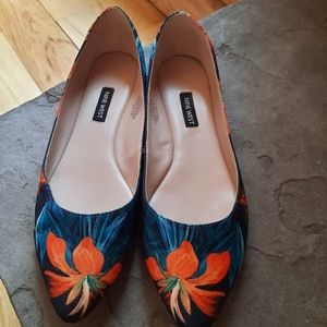 Nine West flats